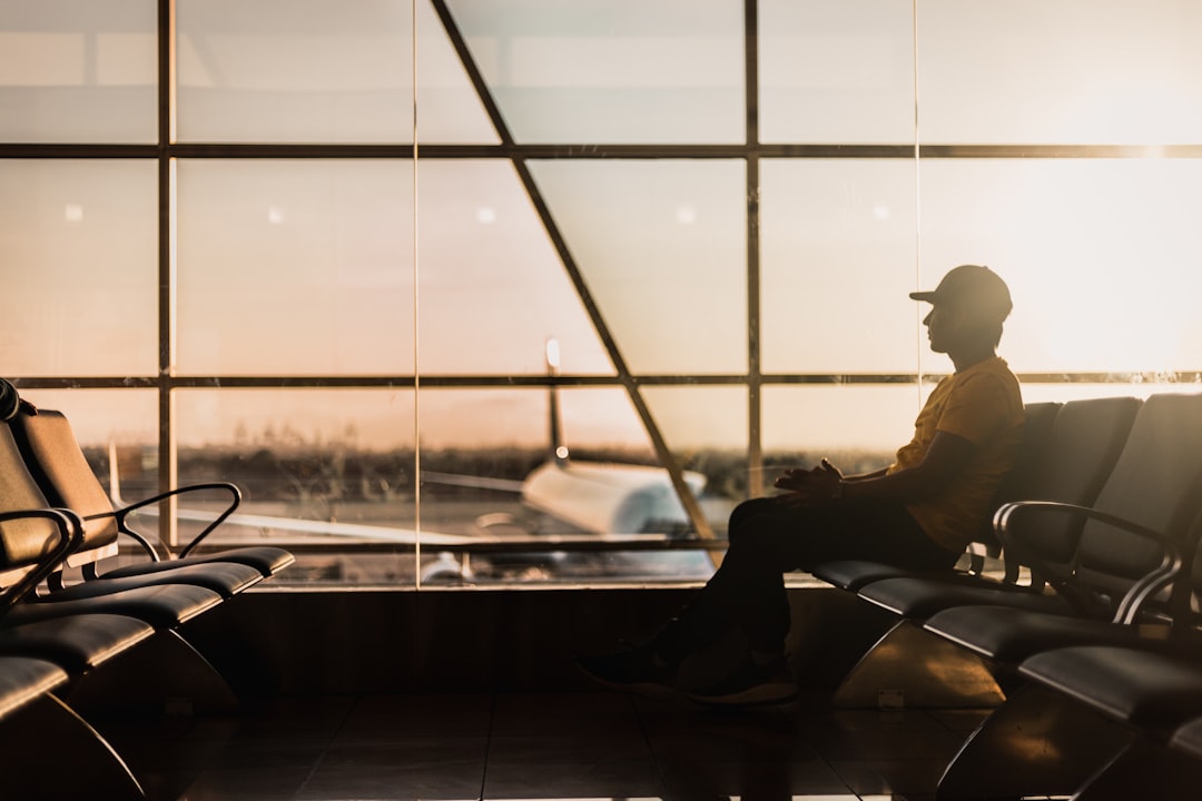 LA 국내선, 버뱅크 공항(BUR) vs LAX, 어디가 더 편할까?
