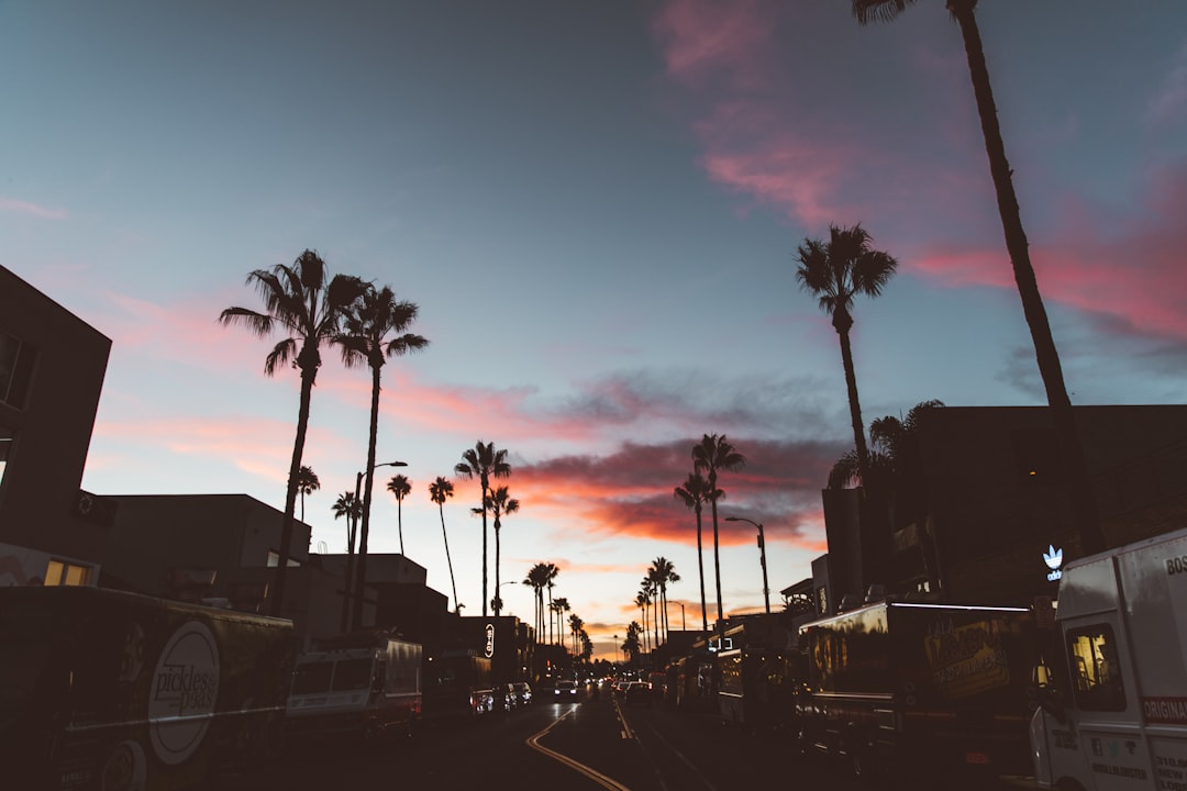 How to Get to Burbank Airport from LA Koreatown: Hangil Taxi for Your Weekend Las Vegas Trip