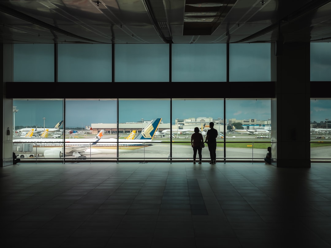 Choosing Comfortable Shoes for Your Trip to LAX (and Tips for Using a Koreatown Taxi)